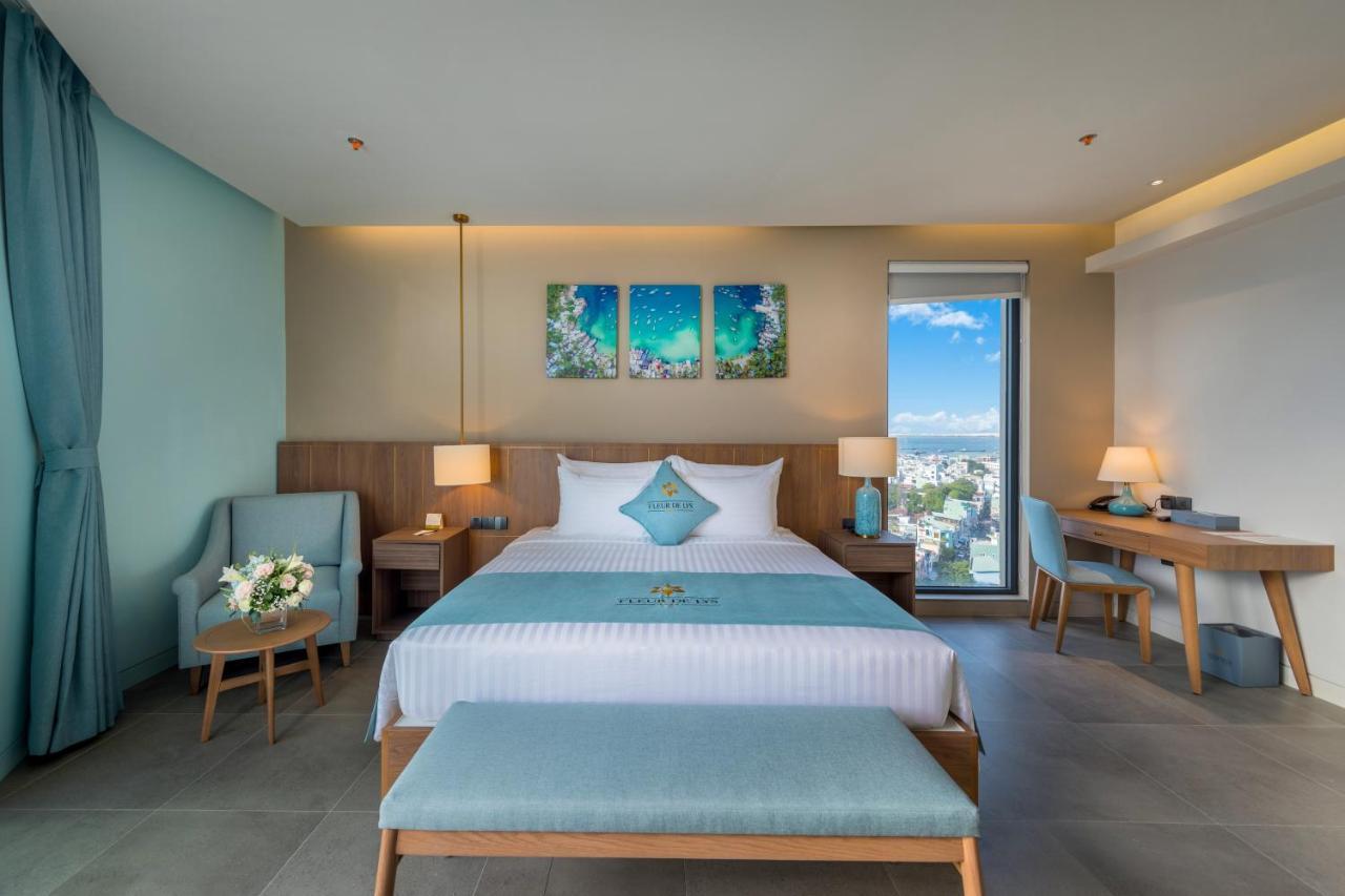Fleur De Lys Hotel Quy Nhon Exterior photo