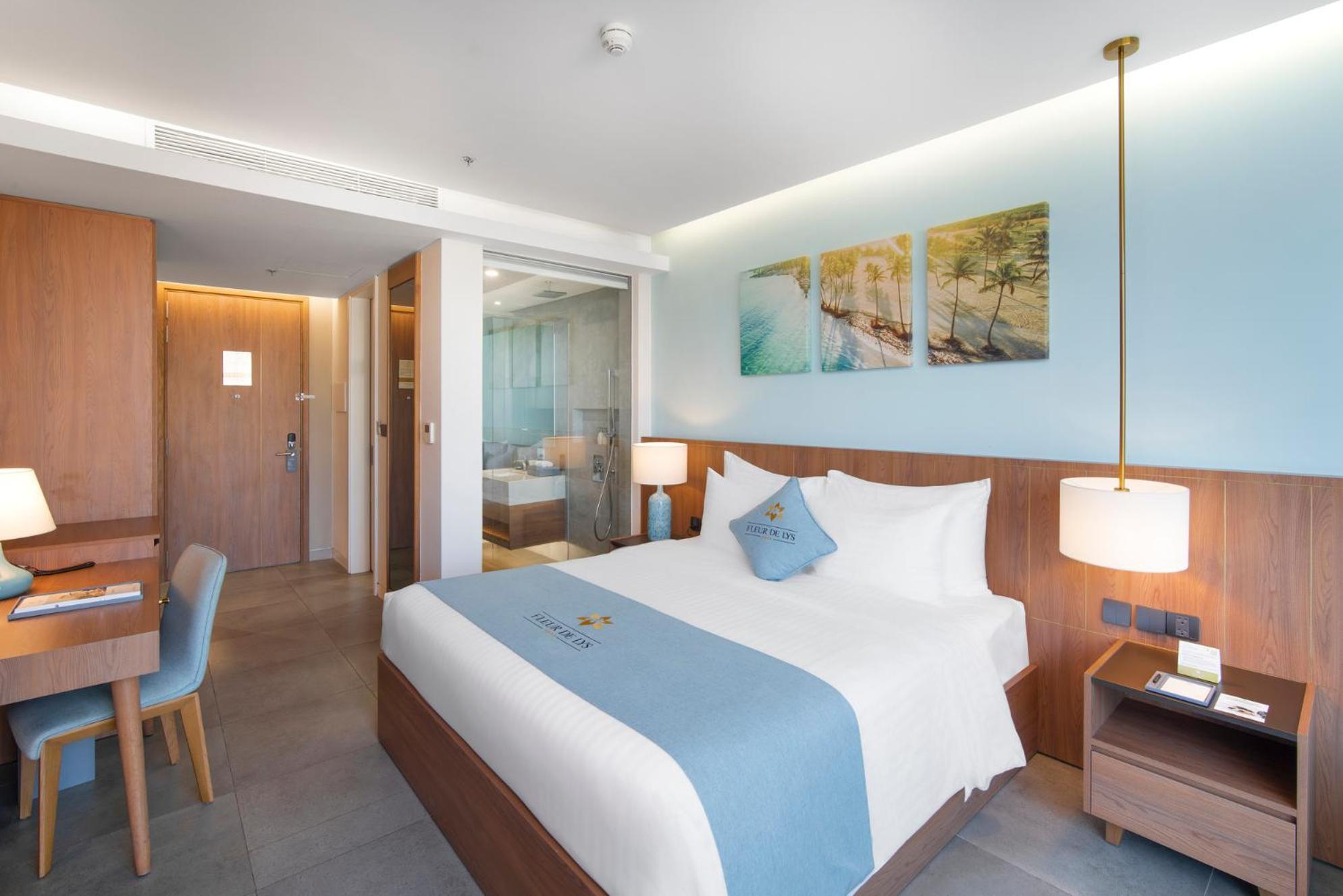 Fleur De Lys Hotel Quy Nhon Exterior photo